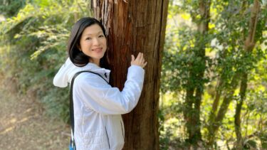 天にそびえる杉の木と鎮守の森に佇む神社へ！（2022.01.04）